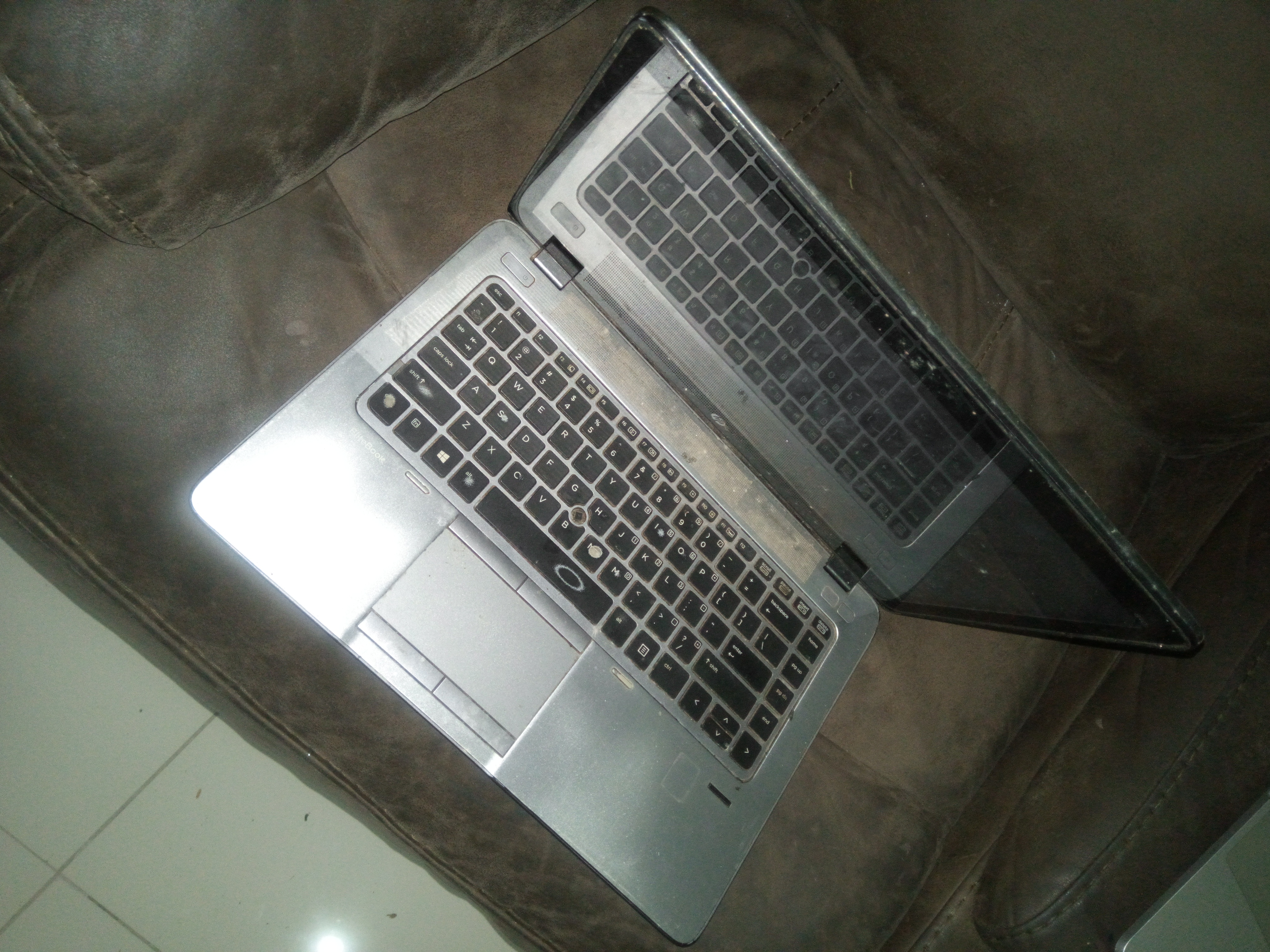 HP ElitBook 840